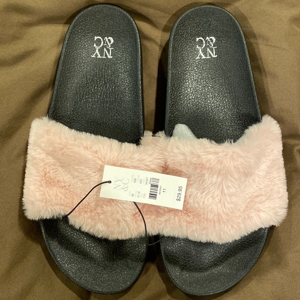 NEw York & Company Slide On Slippers